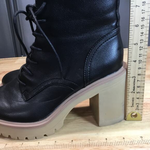 DV Dolce Vita Jaycob Booties Women's Black Leather Lug Sole Lace-Up Round Toe - Picture 7 of 7